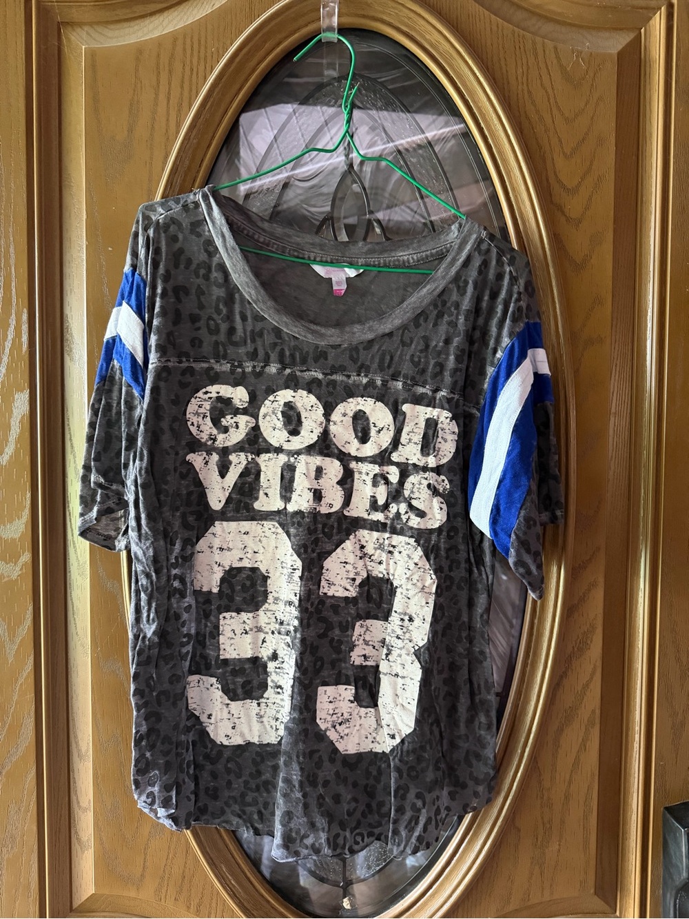 No Boundaries Gray Leopard 'Good Vibes 33' Tee with Blue & White Sleeve Stripes